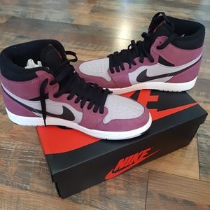 Jordan1 High Element Gore-Tex Berry